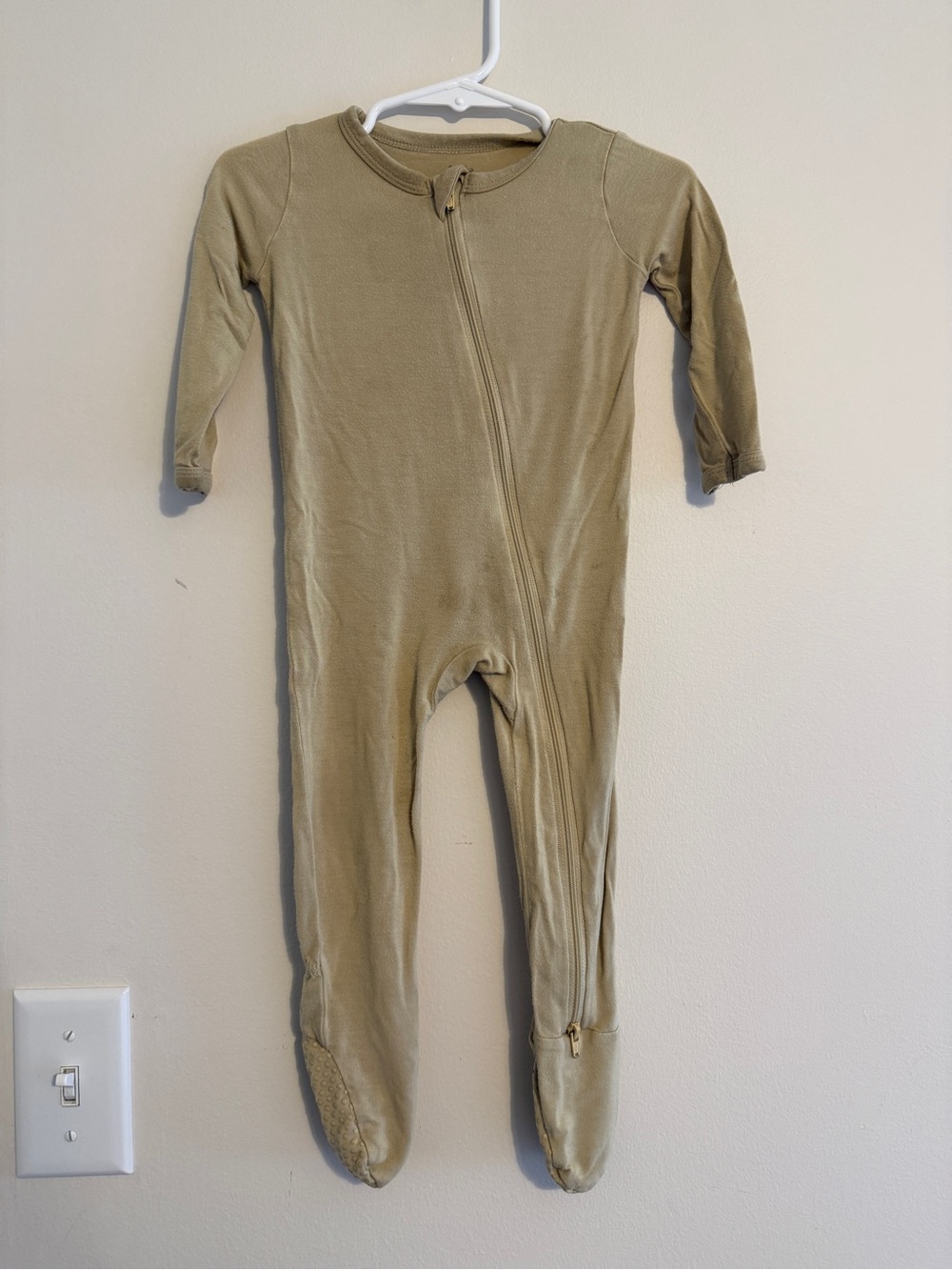 Kyte Baby Tan Footed One-Piece Pajama with Front Zipper